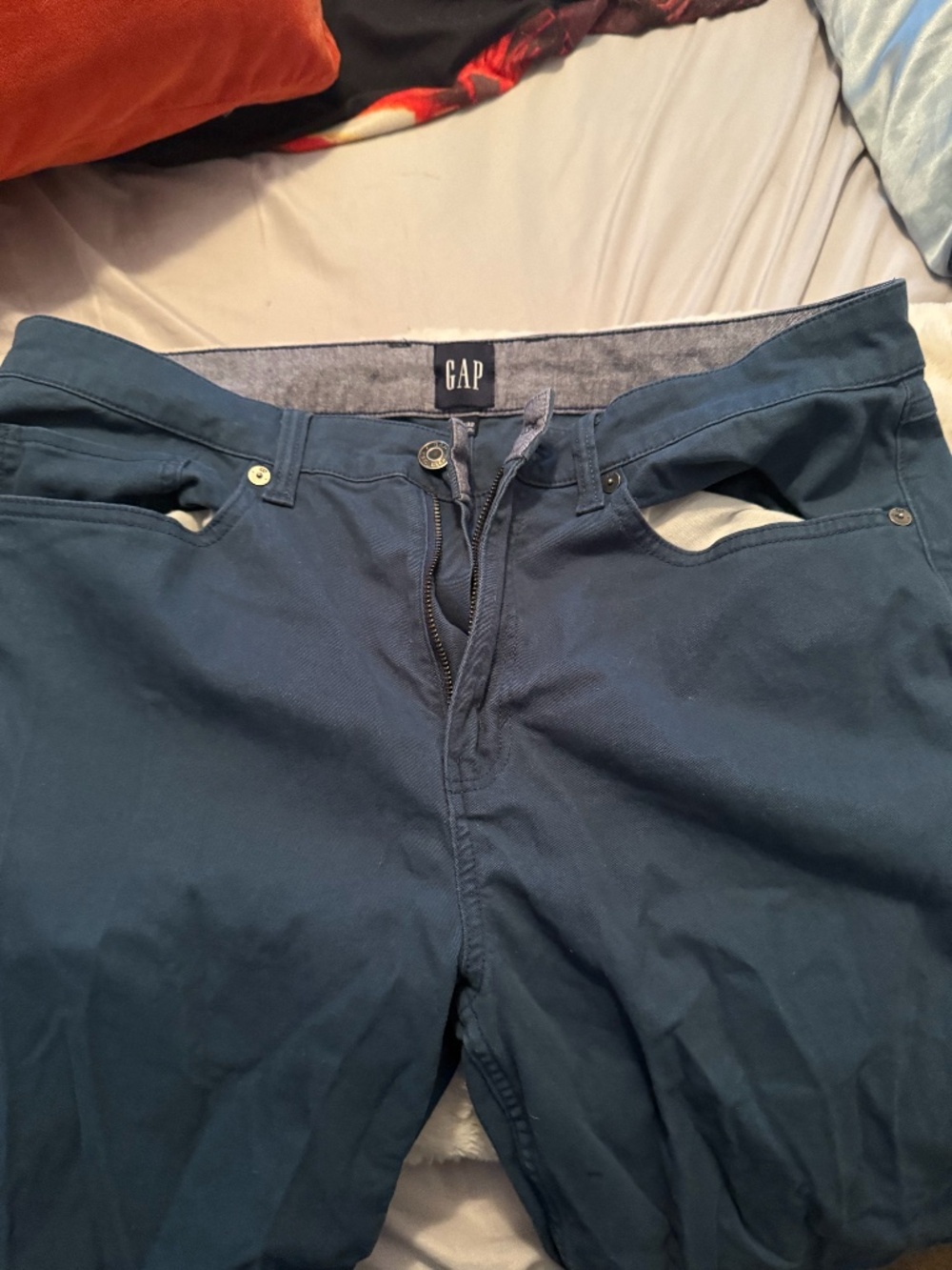 Brand new mens pants size 34 and 36 Vans, Gap and Calvin Klein